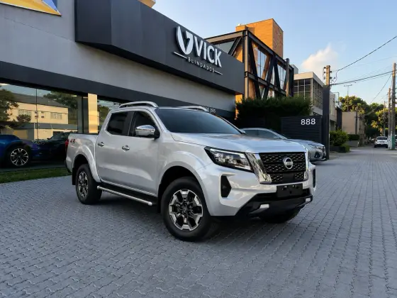 NISSAN FRONTIER 2.3 16V TURBO DIESEL PLATINUM CD 4X4 AUTOMÁTICO