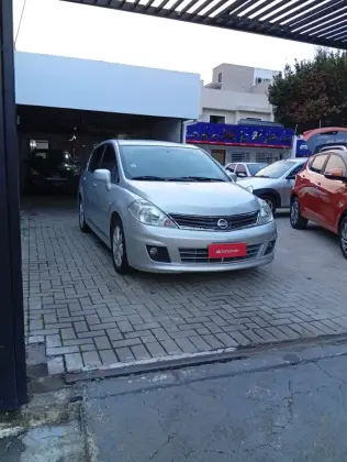 NISSAN TIIDA 1.8 SL 16V FLEX 4P MANUAL NISSAN TIIDA 1.8 SL 16V FLEX 4P MANUAL