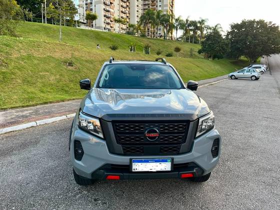 NISSAN FRONTIER 2.3 16V TURBO DIESEL PRO4X CD 4X4 AUTOMÁTICO