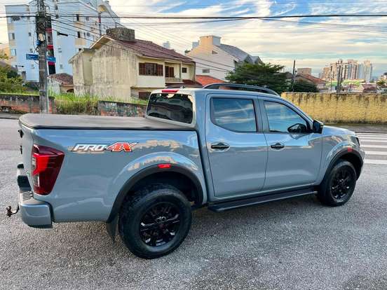 NISSAN-FRONTIER-2022