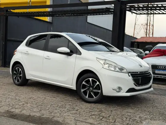 PEUGEOT 208 1.6 ALLURE 16V FLEX 4P AUTOMÁTICO PEUGEOT 208 1.6 ALLURE 16V FLEX 4P AUTOMÁTICO