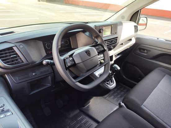 PEUGEOT-EXPERT-2025