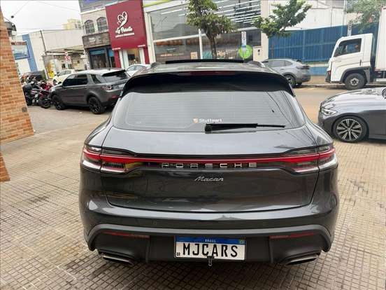 PORSCHE-MACAN-2022
