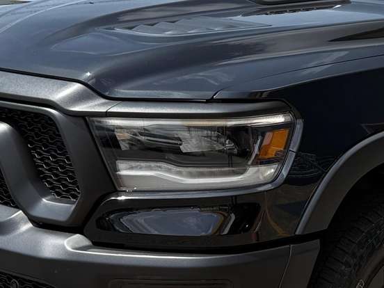 RAM-1500-5.7 V8 GASOLINA REBEL CD 4X4 AUTOMÁTICO RAM-1500-2024