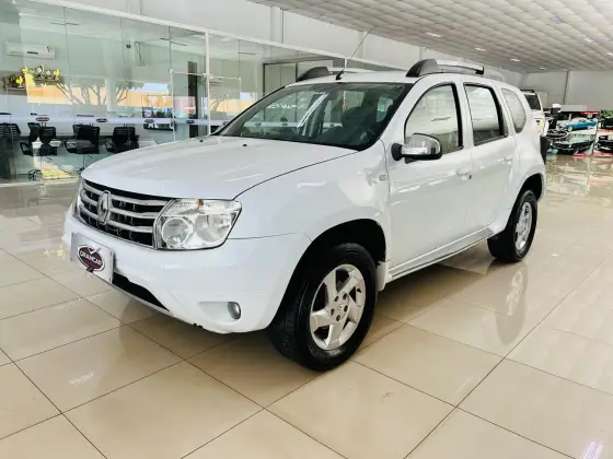 RENAULT DUSTER 1.6 DYNAMIQUE 4X2 16V FLEX 4P MANUAL RENAULT DUSTER 1.6 DYNAMIQUE 4X2 16V FLEX 4P MANUAL