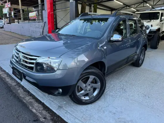 RENAULT DUSTER 2.0 DYNAMIQUE 4X4 16V FLEX 4P MANUAL RENAULT DUSTER 2.0 DYNAMIQUE 4X4 16V FLEX 4P MANUAL