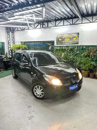 RENAULT SANDERO 1.0 AUTHENTIQUE 16V FLEX 4P MANUAL RENAULT SANDERO 1.0 AUTHENTIQUE 16V FLEX 4P MANUAL