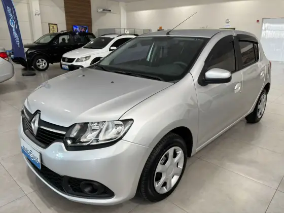 RENAULT SANDERO 1.6 16V SCE FLEX EXPRESSION MANUAL RENAULT SANDERO 1.6 16V SCE FLEX EXPRESSION MANUAL