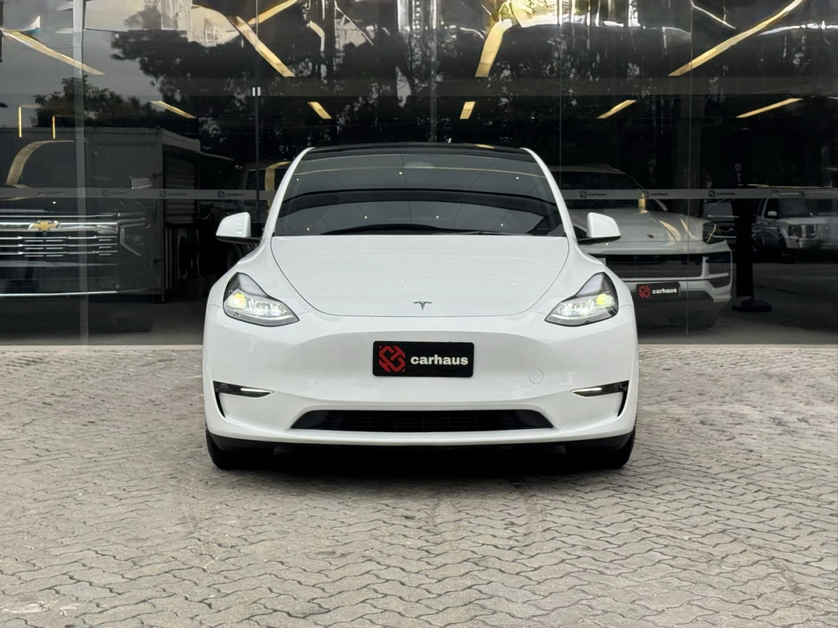 Tesla Model Y — foto 2
