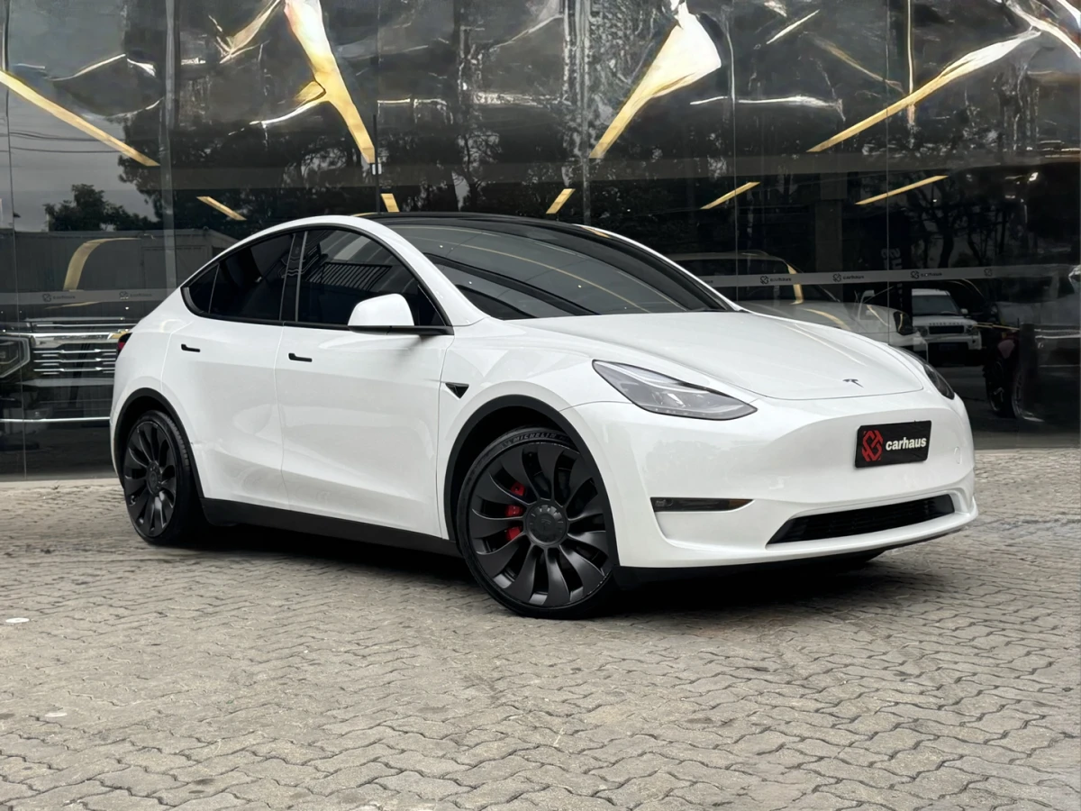 Tesla Model Y — foto 3