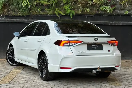 TOYOTA COROLLA 2.0 VVT-IE FLEX GR-S DIRECT SHIFT TOYOTA COROLLA 2.0 VVT-IE FLEX GR-S DIRECT SHIFT