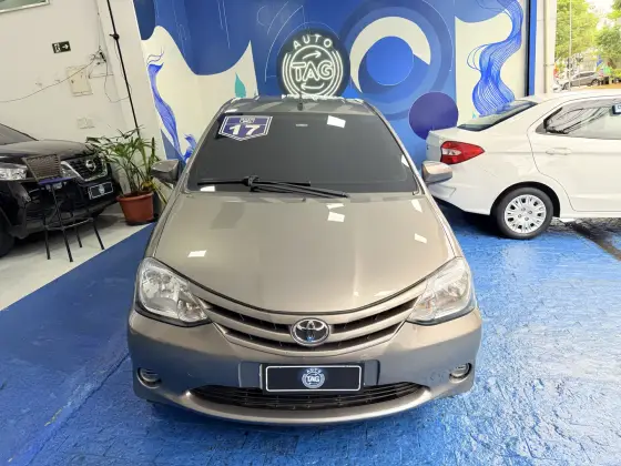 TOYOTA ETIOS 1.5 XS SEDAN 16V FLEX 4P AUTOMÁTICO TOYOTA ETIOS 1.5 XS SEDAN 16V FLEX 4P AUTOMÁTICO