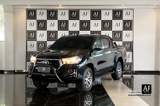 TOYOTA HILUX 2.8 SRV 4X4 CD 16V DIESEL 4P AUTOMÁTICO TOYOTA HILUX 2.8 SRV 4X4 CD 16V DIESEL 4P AUTOMÁTICO
