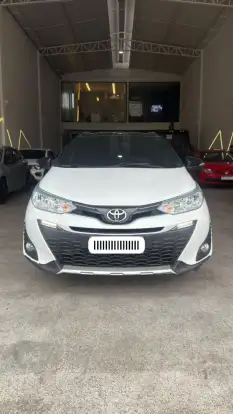 TOYOTA-YARIS-2021