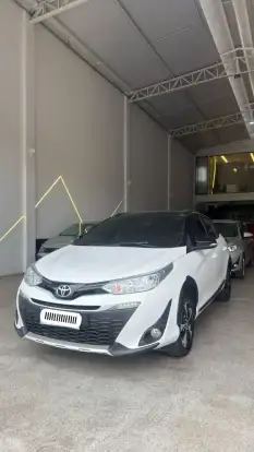 TOYOTA-YARIS-2021