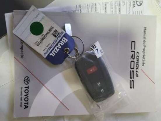TOYOTA-COROLLA CROSS-1.8 VVT-I HYBRID FLEX XRX CVT TOYOTA-COROLLA CROSS-2023
