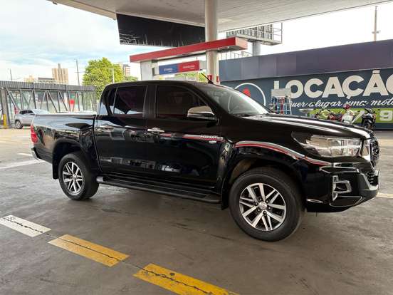 TOYOTA-HILUX-2.7 SRV 4X2 CD 16V FLEX 4P AUTOMÁTICO TOYOTA-HILUX-2020