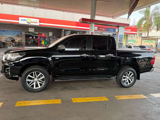 TOYOTA-HILUX-2.7 SRV 4X2 CD 16V FLEX 4P AUTOMÁTICO TOYOTA-HILUX-2020