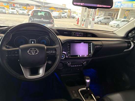 TOYOTA-HILUX-2.7 SRV 4X2 CD 16V FLEX 4P AUTOMÁTICO TOYOTA-HILUX-2020