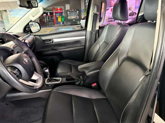 TOYOTA-HILUX-2.7 SRV 4X2 CD 16V FLEX 4P AUTOMÁTICO TOYOTA-HILUX-2020
