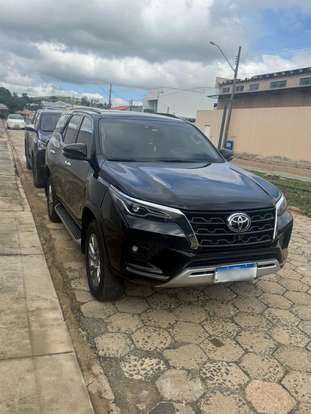 TOYOTA-HILUX SW4-2022