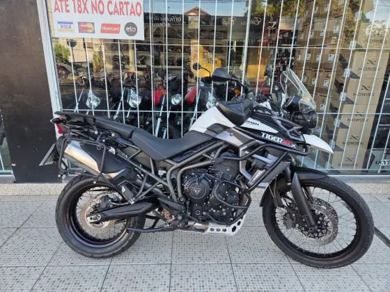 TRIUMPH TIGER 800 XCX 
