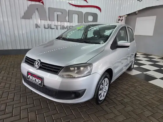 VOLKSWAGEN FOX 1.0 MPI BLUEMOTION 12V FLEX 4P MANUAL VOLKSWAGEN FOX 1.0 MPI BLUEMOTION 12V FLEX 4P MANUAL