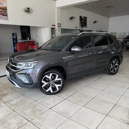 VOLKSWAGEN TAOS 1.4 250 TSI TOTAL FLEX HIGHLINE AUTOMÁTICO