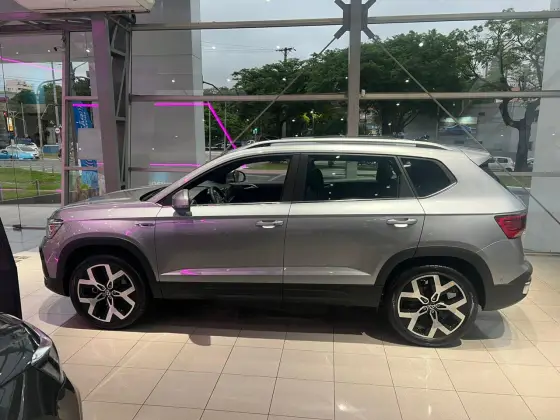 VOLKSWAGEN TAOS 1.4 250 TSI TOTAL FLEX HIGHLINE AUTOMÁTICO VOLKSWAGEN TAOS 1.4 250 TSI TOTAL FLEX HIGHLINE AUTOMÁTICO