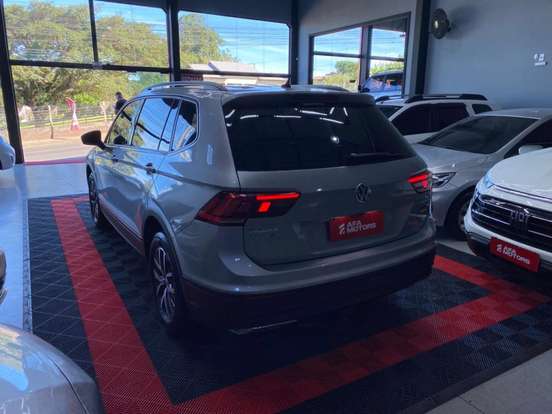 VOLKSWAGEN-TIGUAN-2019