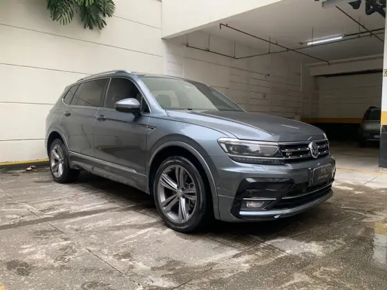 VOLKSWAGEN TIGUAN 2.0 350 TSI GASOLINA ALLSPACE R-LINE 4MOTION DSG VOLKSWAGEN TIGUAN 2.0 350 TSI GASOLINA ALLSPACE R-LINE 4MOTION DSG