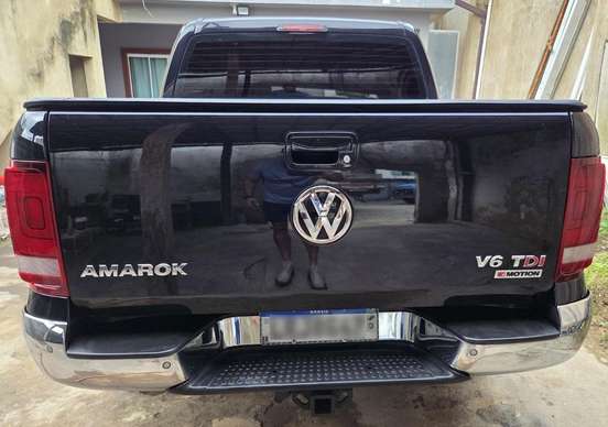 VOLKSWAGEN-AMAROK-2018