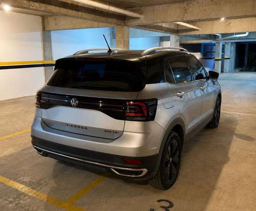 VOLKSWAGEN-T-CROSS-2023