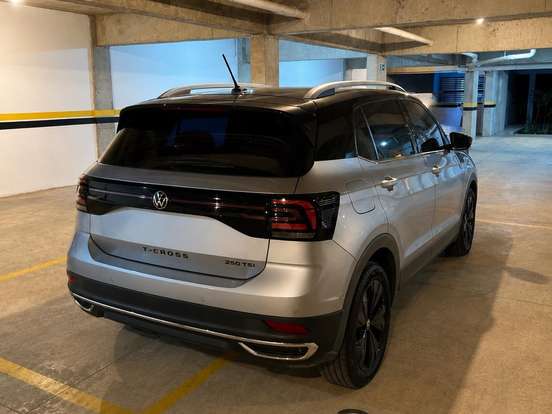 VOLKSWAGEN-T-CROSS-1.4 250 TSI TOTAL FLEX HIGHLINE AUTOMÁTICO VOLKSWAGEN-T-CROSS-2023