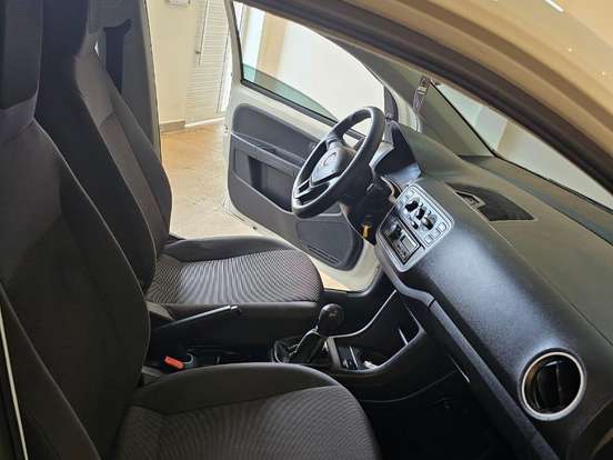 VOLKSWAGEN-UP-1.0 MPI TAKE UP 12V FLEX 4P MANUAL VOLKSWAGEN-UP-2017