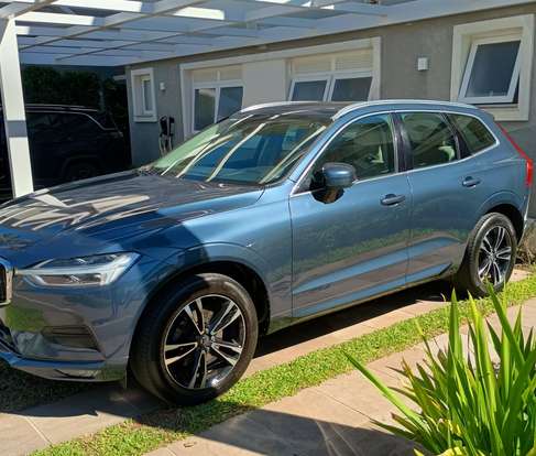 VOLVO-XC60-2020