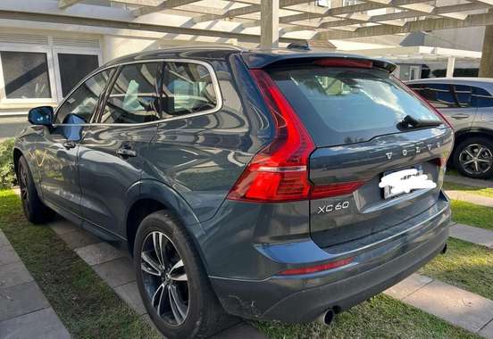 VOLVO-XC60-2020