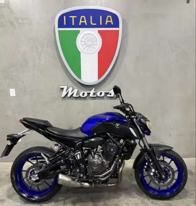 YAMAHA MT-07 ABS YAMAHA MT-07 ABS