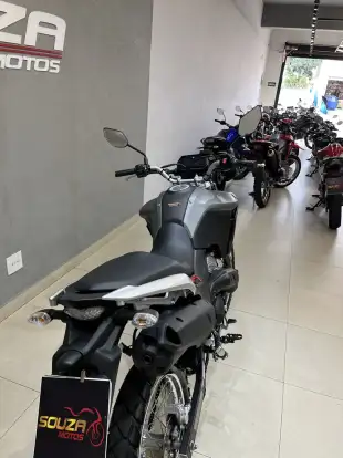 YAMAHA-XTZ 250 LANDER CONNECTED-2025