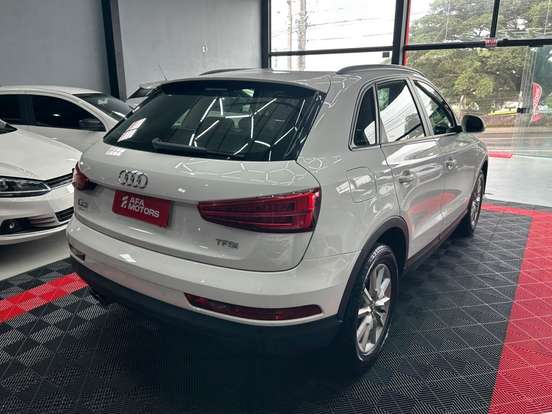 AUDI-Q3-2018