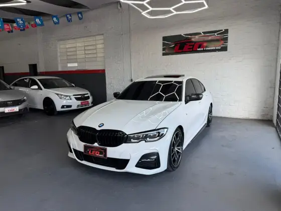 BMW 320i 2.0 16V TURBO GASOLINA M SPORT AUTOMÁTICO BMW 320i 2.0 16V TURBO GASOLINA M SPORT AUTOMÁTICO