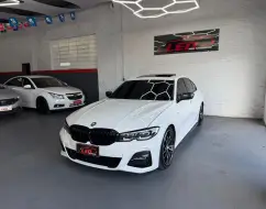 BMW 320i 2.0 16V TURBO GASOLINA M SPORT AUTOMÁTICO BMW 320i 2.0 16V TURBO GASOLINA M SPORT AUTOMÁTICO