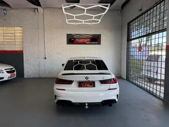 BMW-320i-2.0 16V TURBO GASOLINA M SPORT AUTOMÁTICO BMW-320i-2021