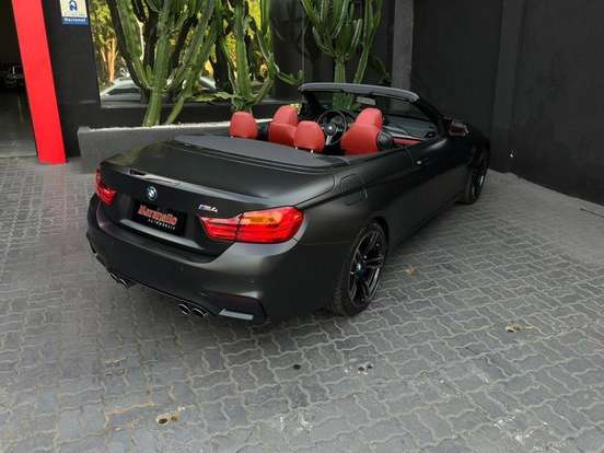BMW-M4-2015