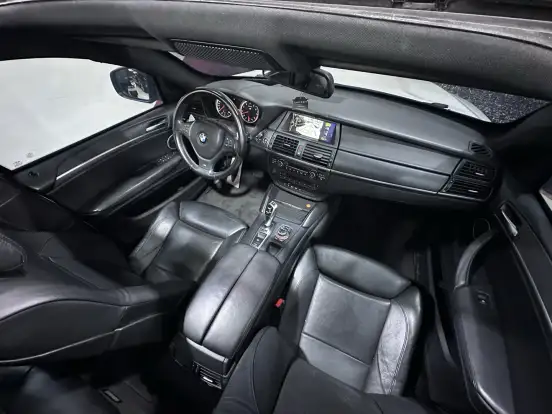 BMW-X6-2011