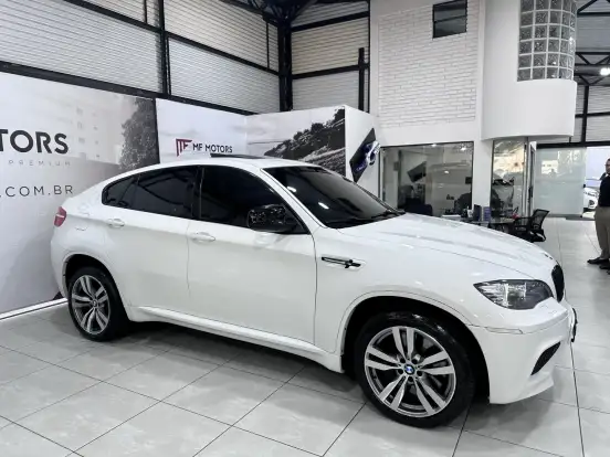BMW-X6-4.4 M 4X4 COUPÉ V8 32V BI-TURBO GASOLINA 4P AUTOMÁTICO BMW-X6-2011