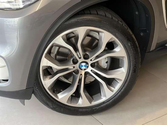 BMW-X5-3.0 4X4 30D I6 TURBO DIESEL 4P AUTOMÁTICO BMW-X5-2018