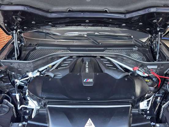 BMW-X6-4.4 M 4X4 COUPÉ V8 32V BI-TURBO GASOLINA 4P AUTOMÁTICO BMW-X6-2018