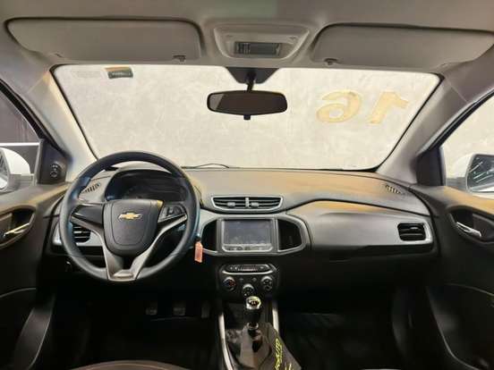 CHEVROLET-ONIX-2015