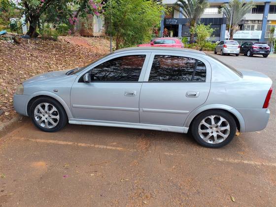 /en/city-brasilia/cate-car-used-car/chevrolet-astra-2011-2.0-mpfi-advantage-8v-flex-4p-automatic-50488423447856128/-3